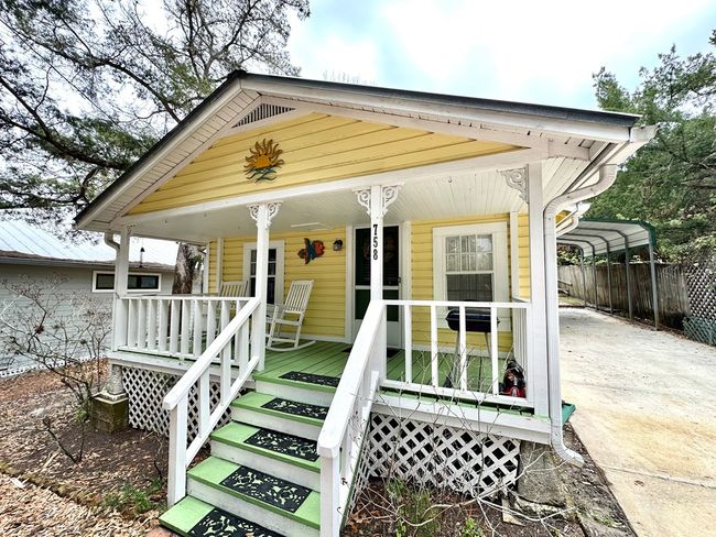 758 5 Th St, House other with 2 bedrooms, 2 bathrooms and 1 parking in CEDAR KEY FL | Image 39