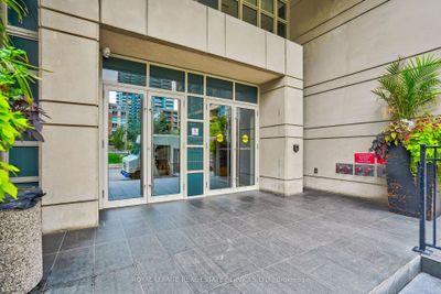 909 - 75 E Liberty St, Condo with 2 bedrooms, 2 bathrooms and 1 parking in Toronto ON | Image 3