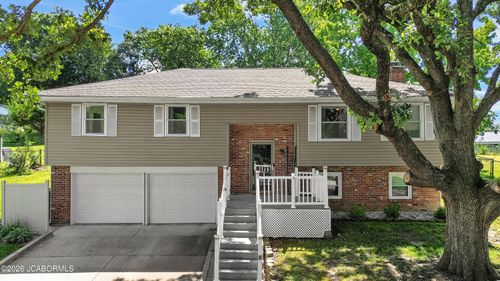 131 Valley View Drive, Jefferson City, MO, 65109 | Card Image