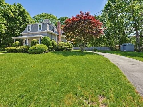 21 Park Ave, Stoughton, MA, 02072-3033 | Card Image