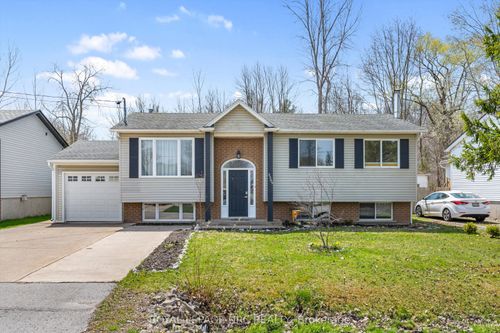 3389 Grove Ave, Ridgeway, ON, L0S1N0 | Card Image