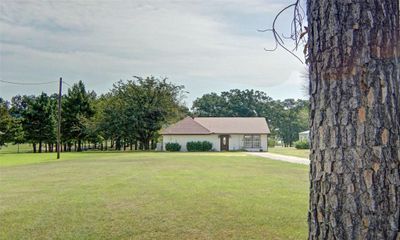 274 Pr 5986, House other with 3 bedrooms, 1 bathrooms and null parking in Yantis TX | Image 2