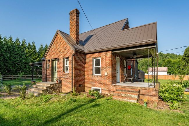 461 S Shady Ave, House other with 3 bedrooms, 3 bathrooms and null parking in Damascus VA | Image 30