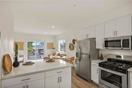 8160 Golden Ave, Lemon Grove, CA, 91945-2508 | Card Image