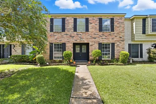 470 Yorktown Ln, Beaumont, TX, 77707-1851 | Card Image