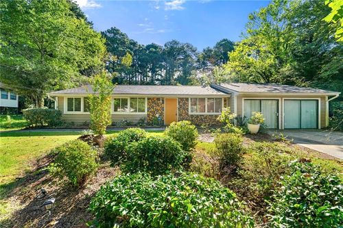 1069 Martin Rd, Stone Mountain, GA, 30088-2512 | Card Image