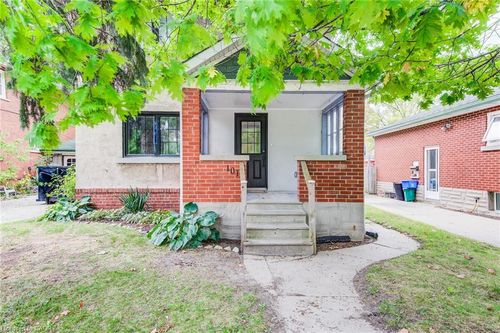 101 Wood St, Kitchener, ON, N2G2H9 | Card Image