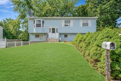 130 Ruland Road N, House other with 5 bedrooms, 2 bathrooms and null parking in Selden NY | Image 1