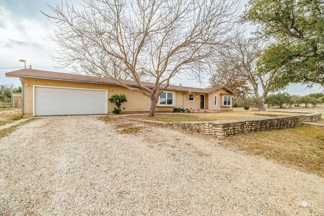 433 Private Rd 2205, House other with 3 bedrooms, 2 bathrooms and 2 parking in Sonora TX | Image 6