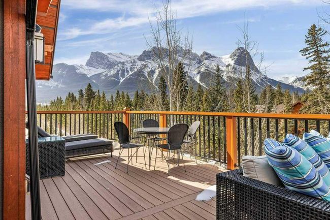 9 Creekside Mews, Townhouse with 3 bedrooms, 4 bathrooms and 2 parking in Canmore AB | Image 9