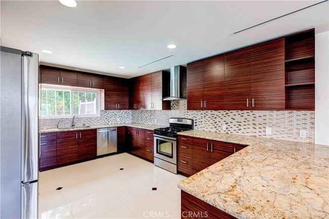 202 Edwards Pl, House other with 3 bedrooms, 4 bathrooms and 2 parking in Glendale CA | Image 7