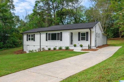 2260 Pine Ln, HOOVER, AL, 35226-2539 | Card Image