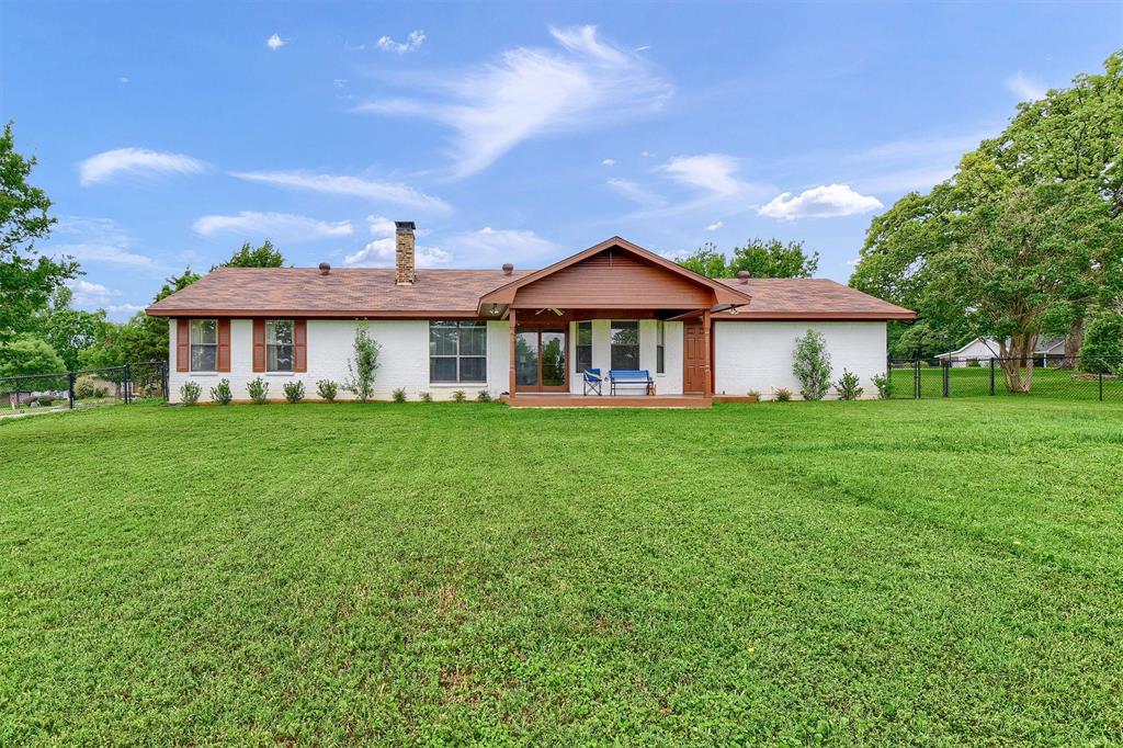 Cocopa Dr, Gainesville, TX 76240