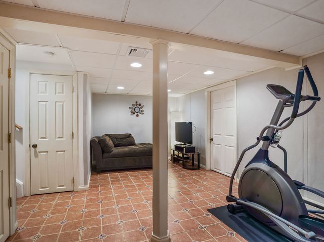 8 Dorset Rd, House other with 4 bedrooms, 2 bathrooms and null parking in Norwalk CT | Image 27