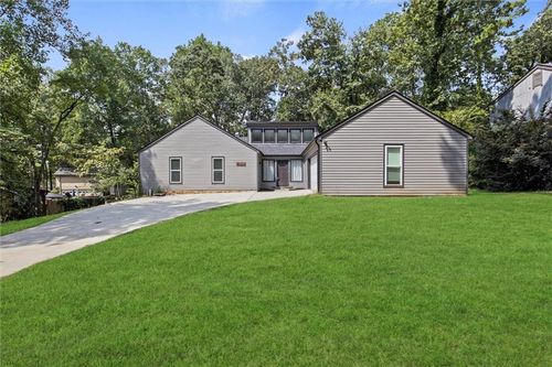 1060 Deer Chase Ct, Stone Mountain, GA, 30088 | Card Image