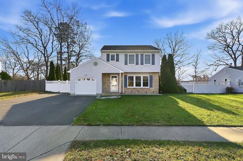 28 Bayberry Ave, Brick, NJ, 08723-5530 | Card Image