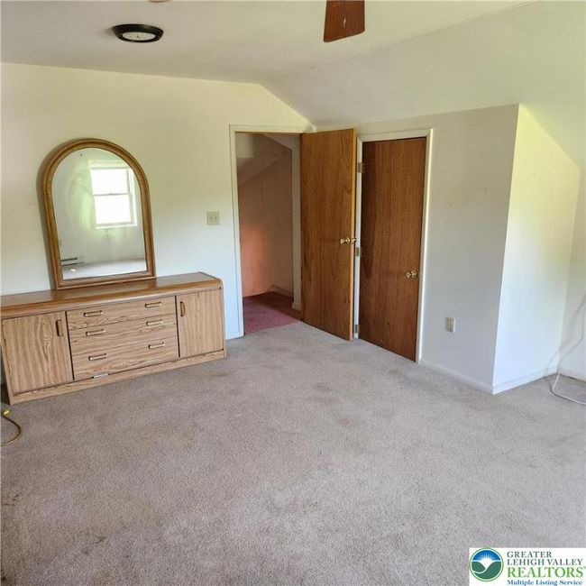 2357 Spring St, House other with 6 bedrooms, 2 bathrooms and null parking in Coplay PA | Image 18