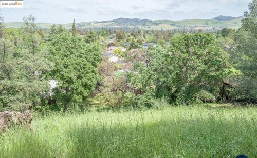 1032 Millbrook Ct, Walnut Creek, CA, 94598-4240 | Card Image