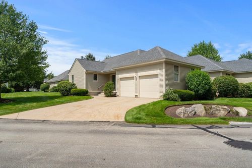 7 Saint Andrews Dr, Bedford, NH, 03110-6129 | Card Image