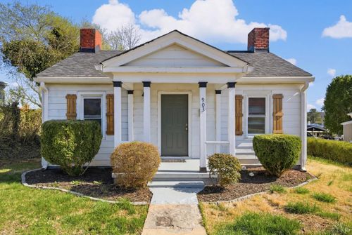 903 Park St, Altavista, VA, 24517-1621 | Card Image