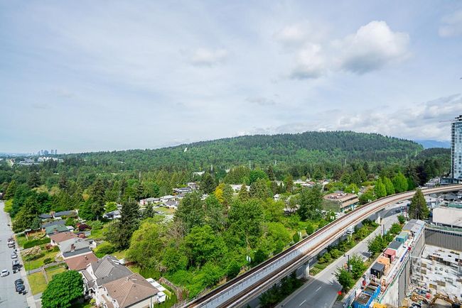 1304 - 652 Whiting Way, Condo with 2 bedrooms, 2 bathrooms and 2 parking in Coquitlam BC | Image 27