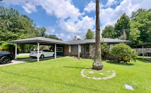 703 W Park St, Vidor, TX, 77662-4636 | Card Image