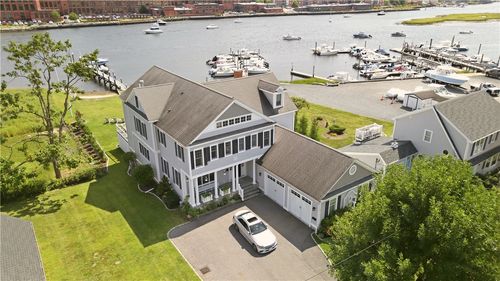 22 Tyler Point Rd, Barrington, RI, 02806-4431 | Card Image
