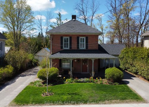 170 Queen St, Lakefield, ON, K0L2H0 | Card Image