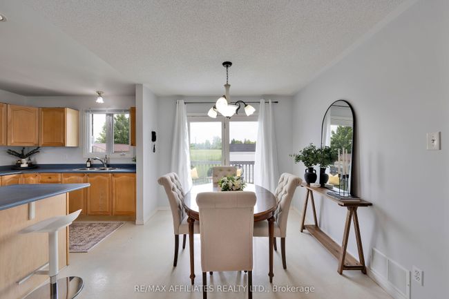 5210 Meadowland Dr, House other with 3 bedrooms, 3 bathrooms and 6 parking in Cardinal ON | Image 14