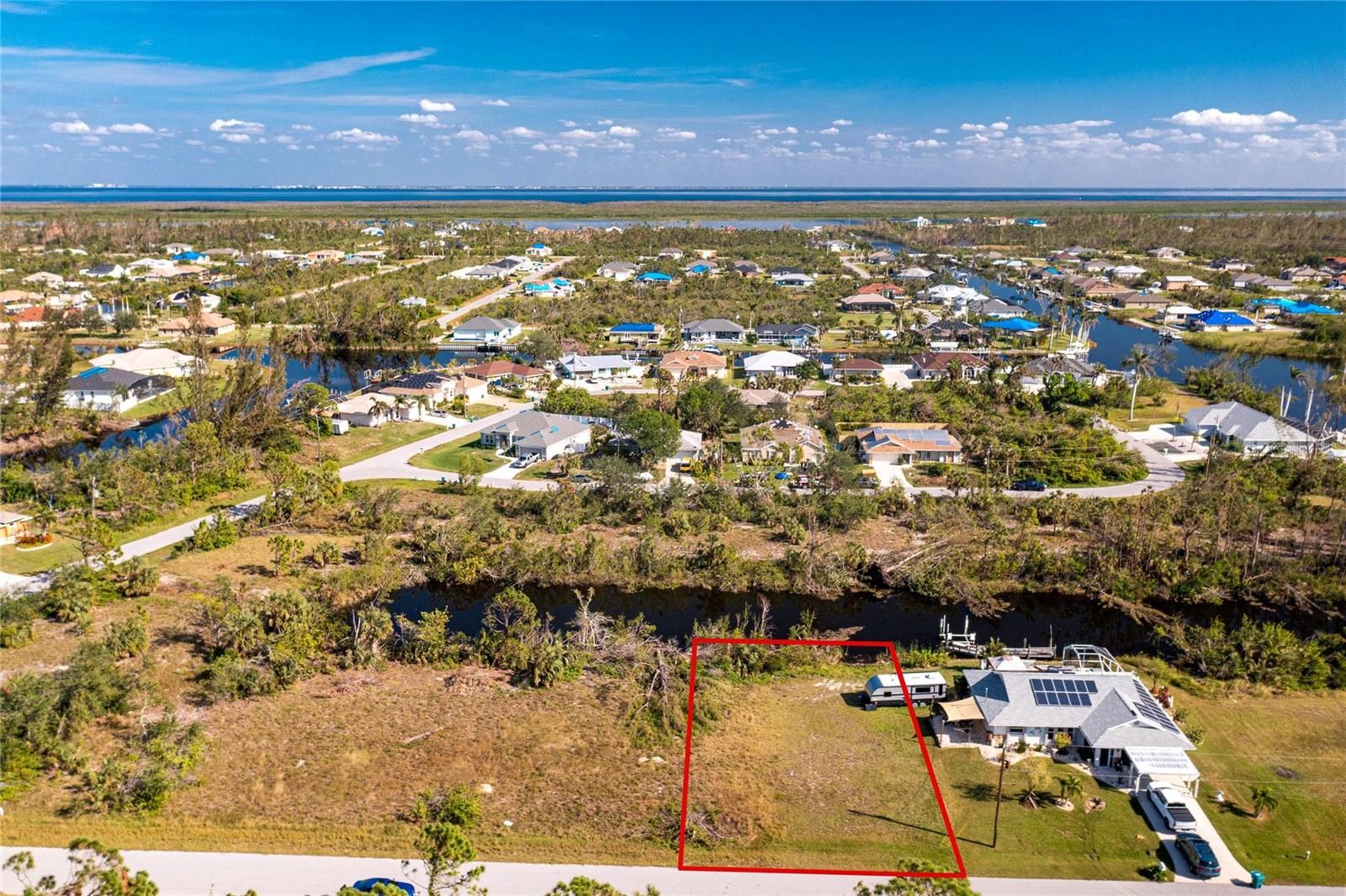 Land in PORT CHARLOTTE 4