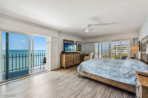 611-3399 Gulf Shore Boulevard N, NAPLES, FL, 34103 | Card Image