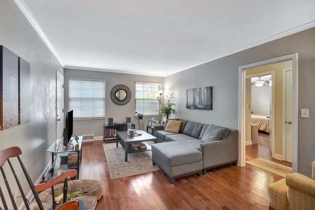 422 Bowling Ave, Condo with 2 bedrooms, 1 bathrooms and 1 parking in Nashville TN | Image 4