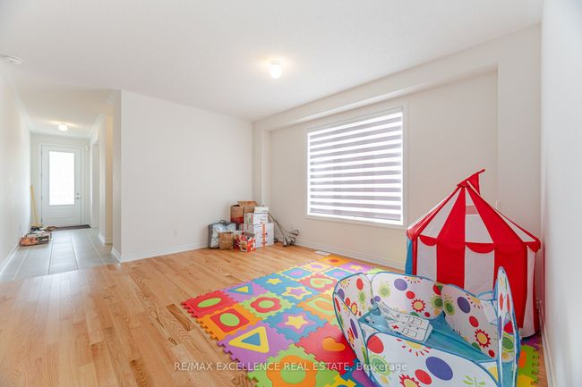 1409 Davis Loop N/A, House other with 4 bedrooms, 4 bathrooms and 4 parking in Innisfil ON | Image 4