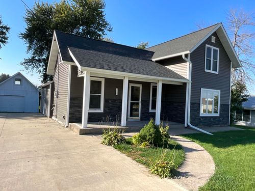 211 Fisher Ave, Ossian, IA, 52161-8109 | Card Image