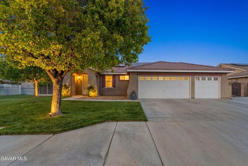 44340 46th Street, Lancaster, CA, 93536 | Card Image