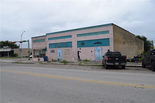 111 Voss Ave, Odem, TX, 78370-4582 | Card Image