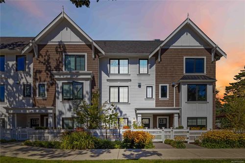 10-1810 Kings Rd, Victoria, BC, V8R2P3 | Card Image