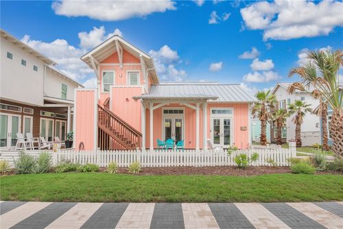 16-600 Center Sq N, Port Aransas, TX, 78373-1739 | Card Image