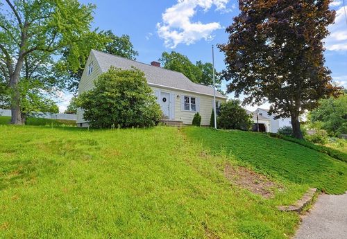69 Ridge Rd, Marlborough, MA, 01752-1422 | Card Image