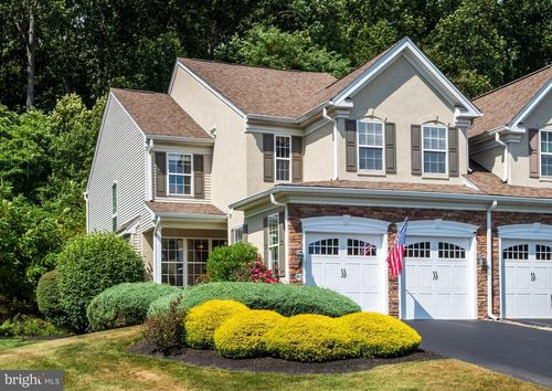 2915 Cottonwood Ln, CHESTER SPRINGS, PA, 19425-3889 | Card Image