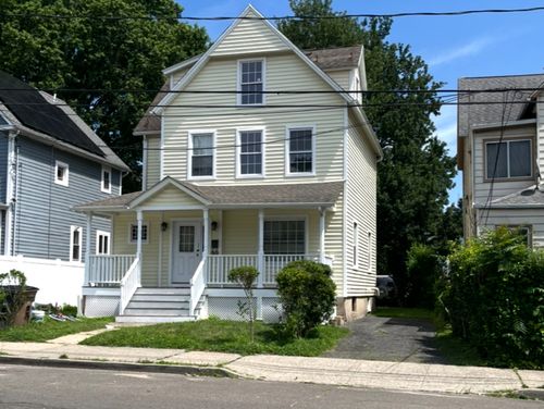 104 Maple Ave, Stamford, CT, 06902-4041 | Card Image