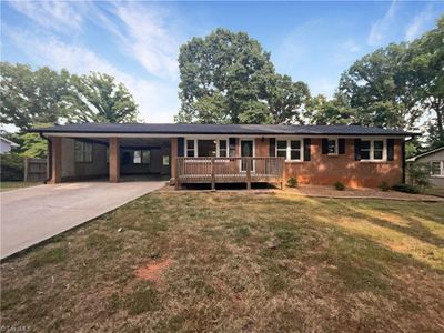 940 Country Lane, House other with 2 bedrooms, 2 bathrooms and null parking in Winston Salem NC | Image 1