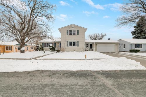 4721 W 124th St, Savage, MN, 55378-1312 | Card Image