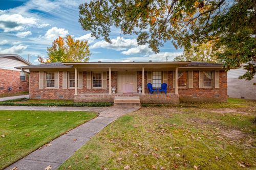 623 Choctaw Cir, Little Rock, AR, 72205-4920 | Card Image