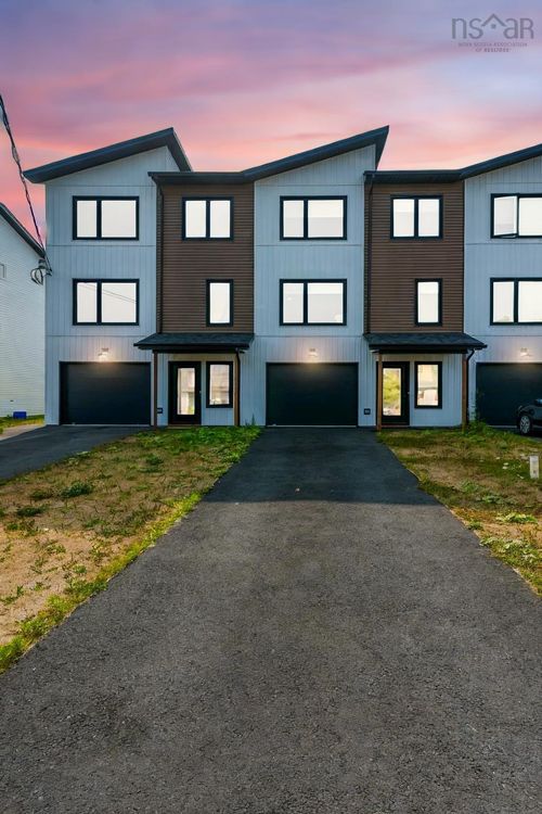 126 Tyler St, Elmsdale, NS, B2S0B4 | Card Image