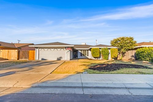 1542 Greenwood Way, Los Banos, CA, 93635 | Card Image
