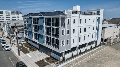 202-323 E Oak Ave, Wildwood, NJ, 08260-4819 | Card Image