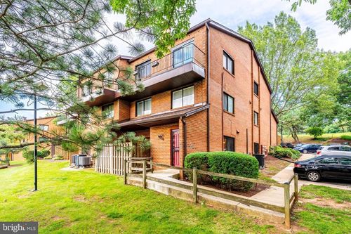 3460-3460 Summit Ct Ne, WASHINGTON, DC, 20018-1651 | Card Image
