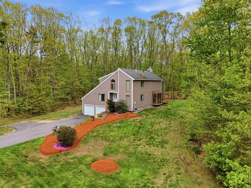 35 Pilgrim Cir, East Hampstead, NH, 03826-2474 | Card Image