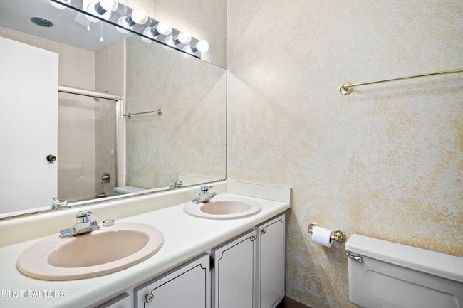 APT-4 - 2806 Suncrest Rd, Condo with 2 bedrooms, 2 bathrooms and null parking in Pigeon Forge TN | Image 21